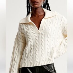 Abercrombie & Fitch Cream V-Neck Sweater